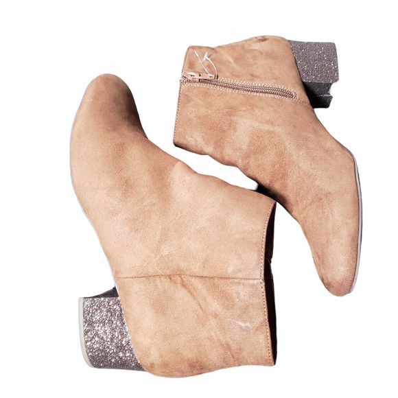 Arizona Paisley 10M Tan Sparkly Low Heel Zippered Booties Boots AS IS NO Box - Picture 3 of 10